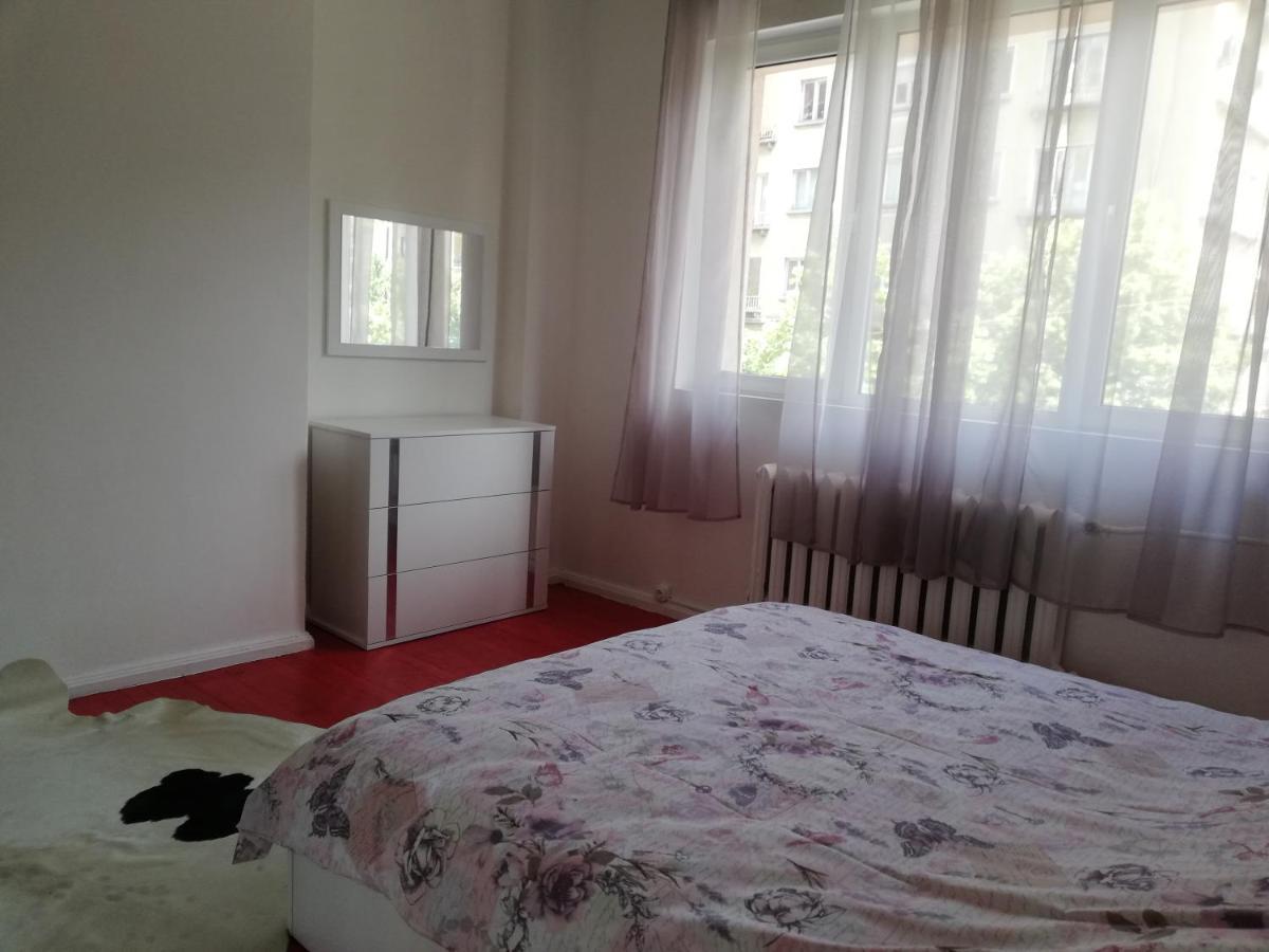 Top Center Cozy And Spacious Apartment โซเฟีย ภายนอก รูปภาพ