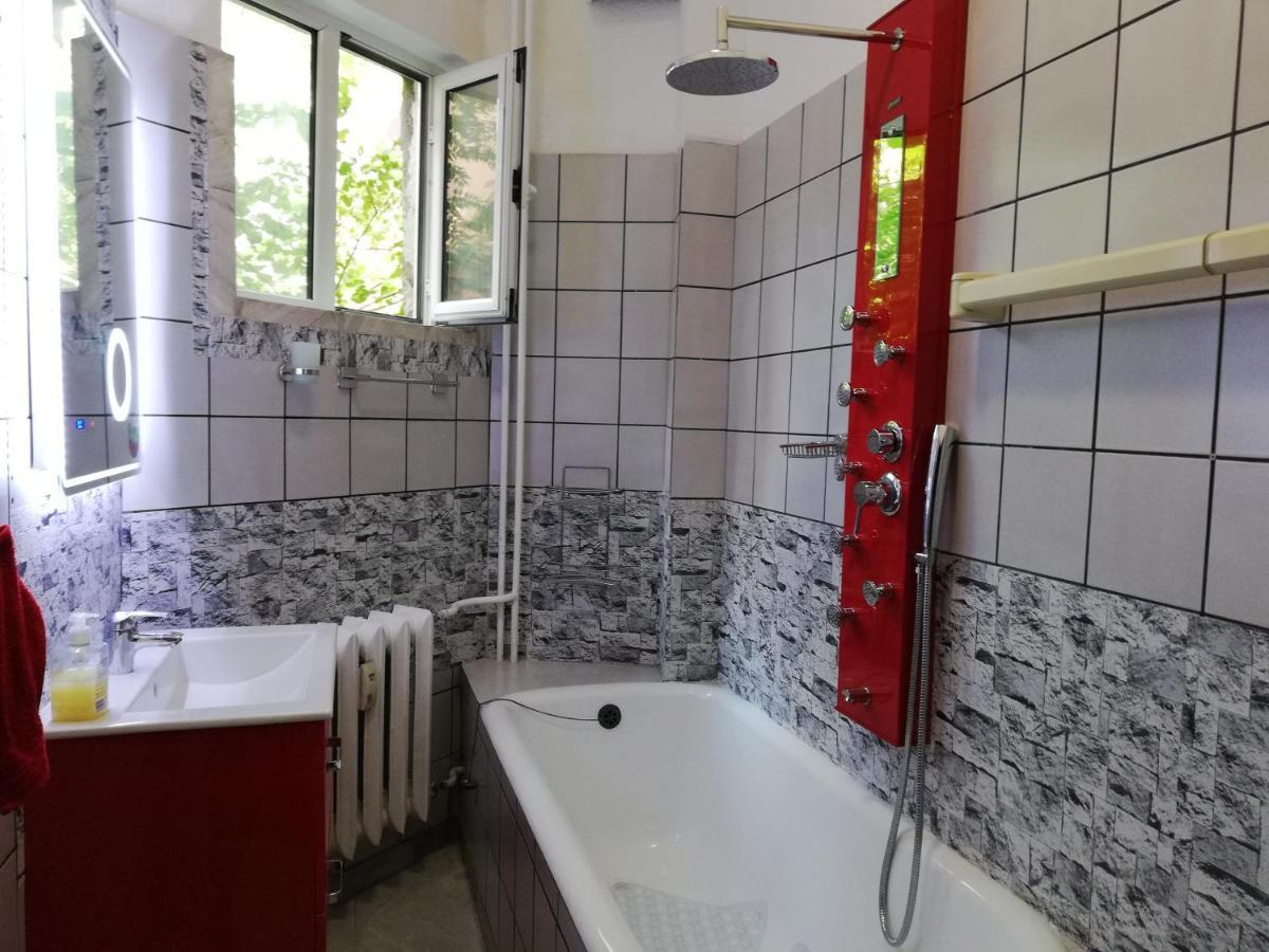 Top Center Cozy And Spacious Apartment โซเฟีย ภายนอก รูปภาพ