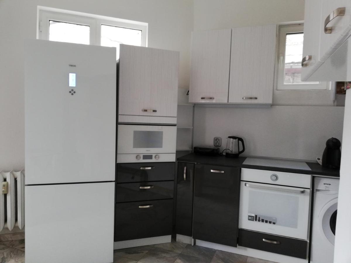 Top Center Cozy And Spacious Apartment โซเฟีย ภายนอก รูปภาพ